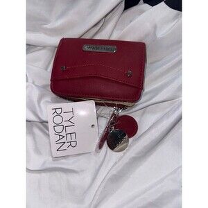 wallet Tyler Roden